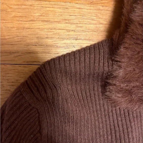 American Eagle Outfitters Brown Teddy Zip-Up with Faux Fur Collar - Picture 3 of 5